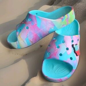 CROCS Classic Platform Slide Sandals Size 6, Neptune Multi Palm Print Shoes
